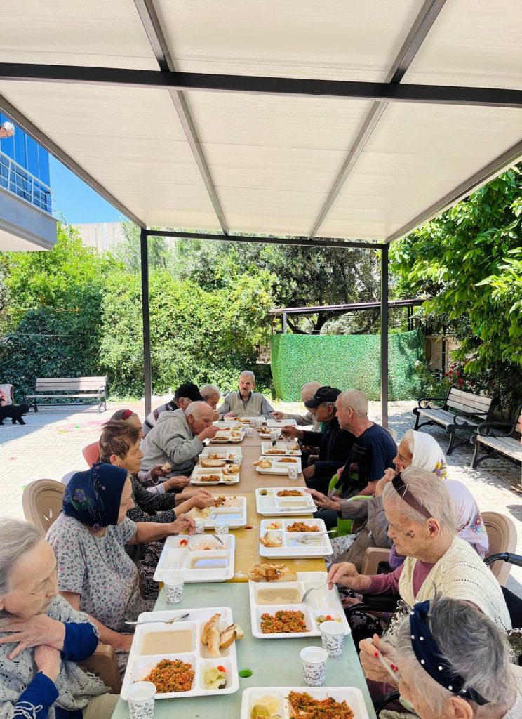 16Vefa Huzurevi - İzmir Torbalı Yaşlı Bakım Merkezi